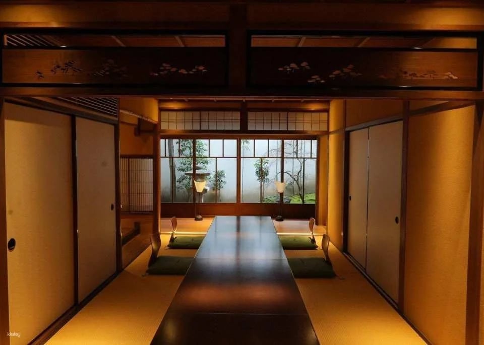 1 Hour Geisha/Maiko Show Experience in Kyoto Gion