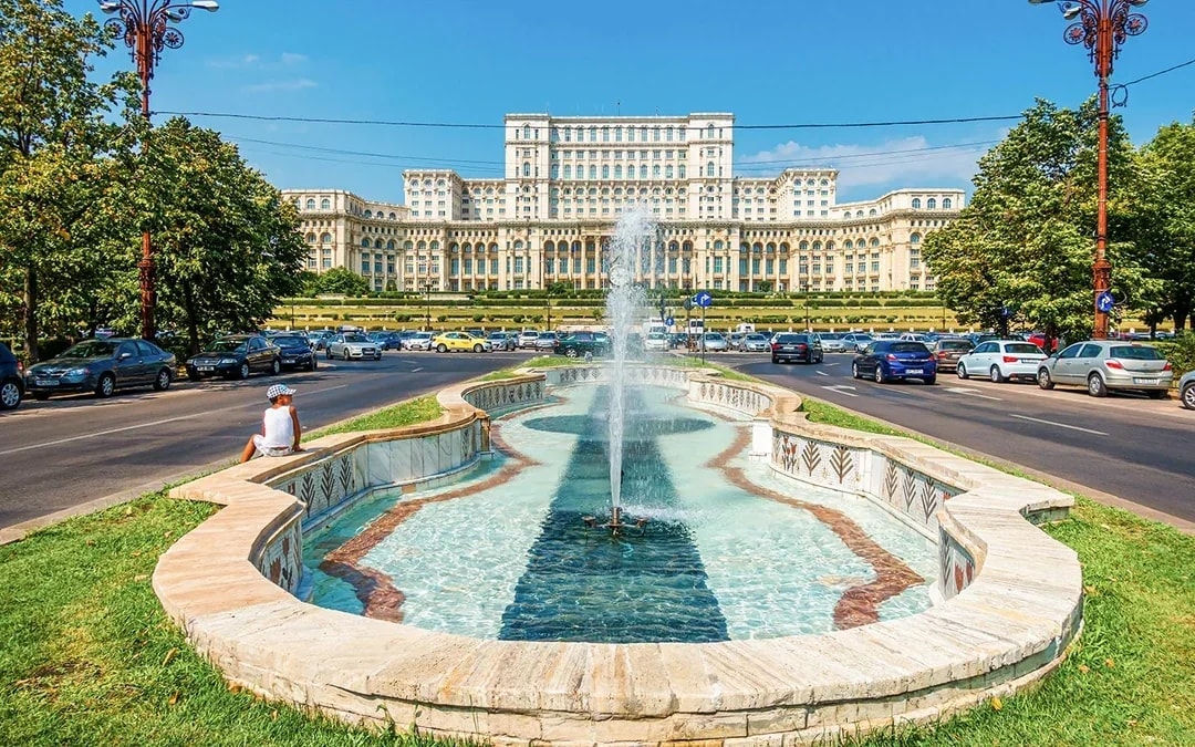 Bucharest: Palace of Parliament Entry Ticket & Guided Tour Image 3
