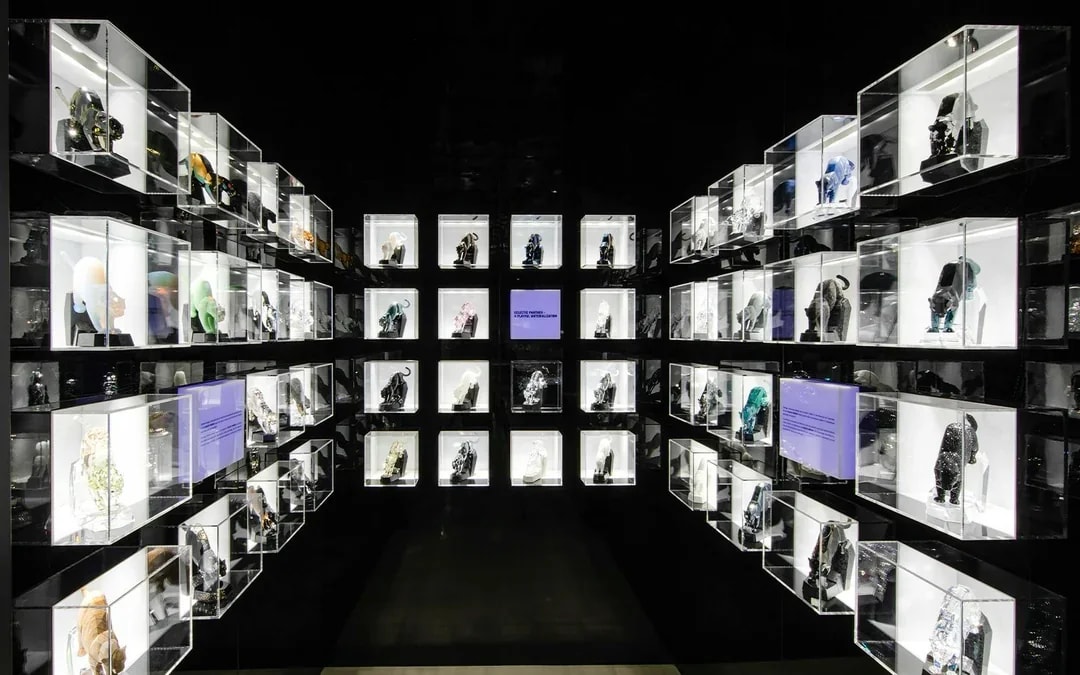 1-Hour Guided Tour of Vienna’s Swarovski House with Champagne & Gift Image 9