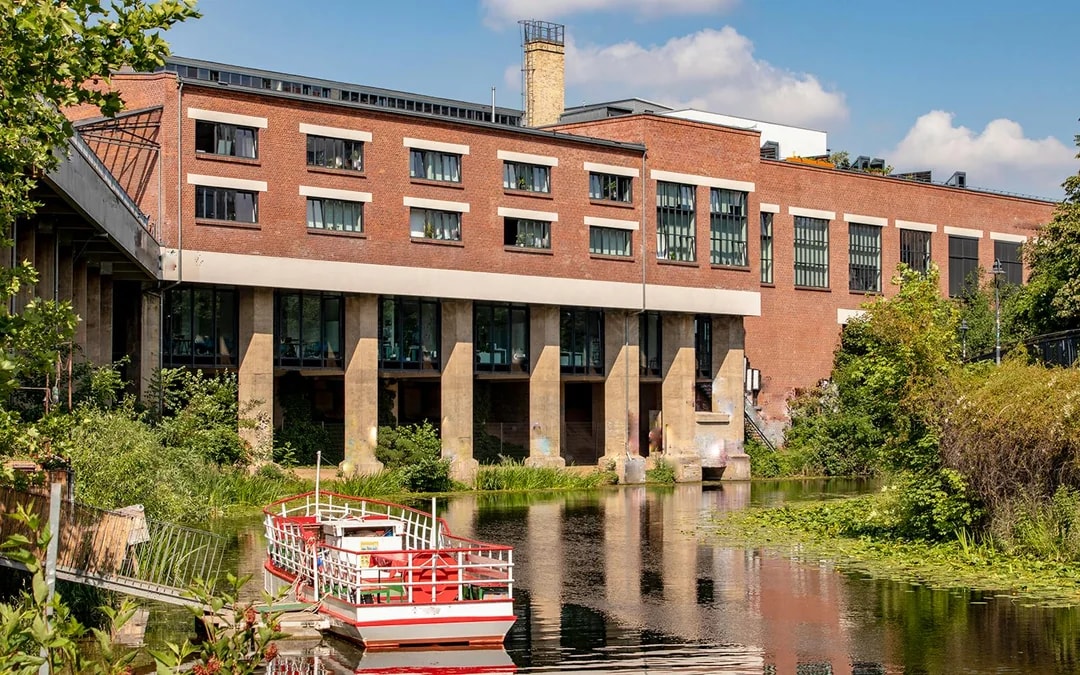 2.5-hour Sightseeing Cruise to Lindenauer Harbor Image 5