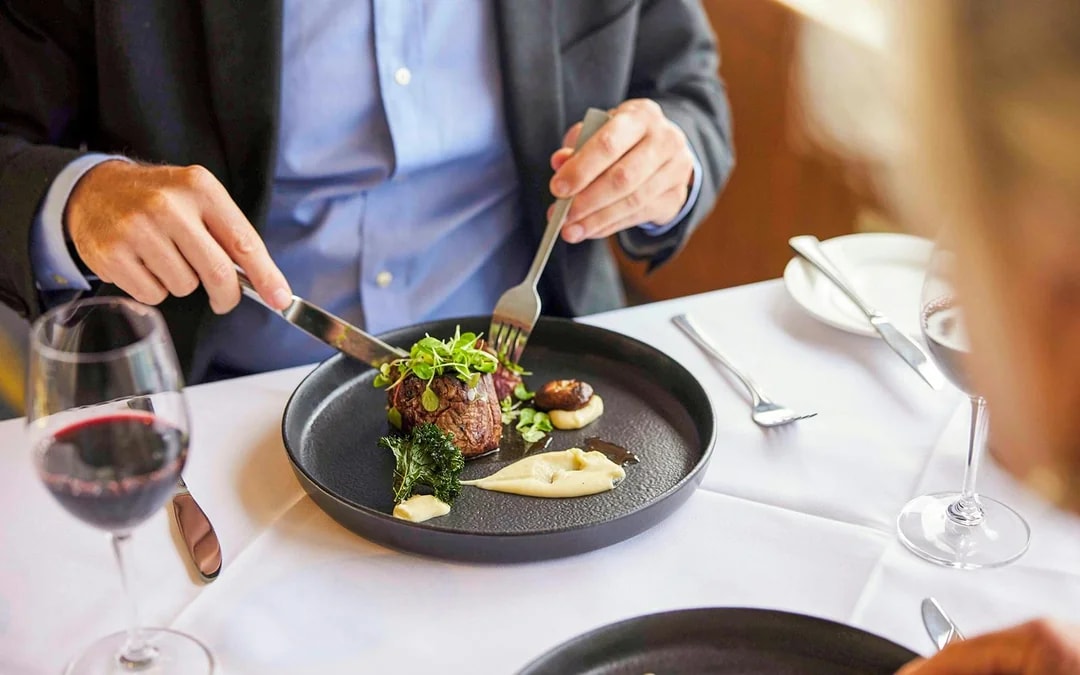 2-Course Lunch Cruise with Chef Designed Menu, Regional Produce & Welcome Drink Image 3