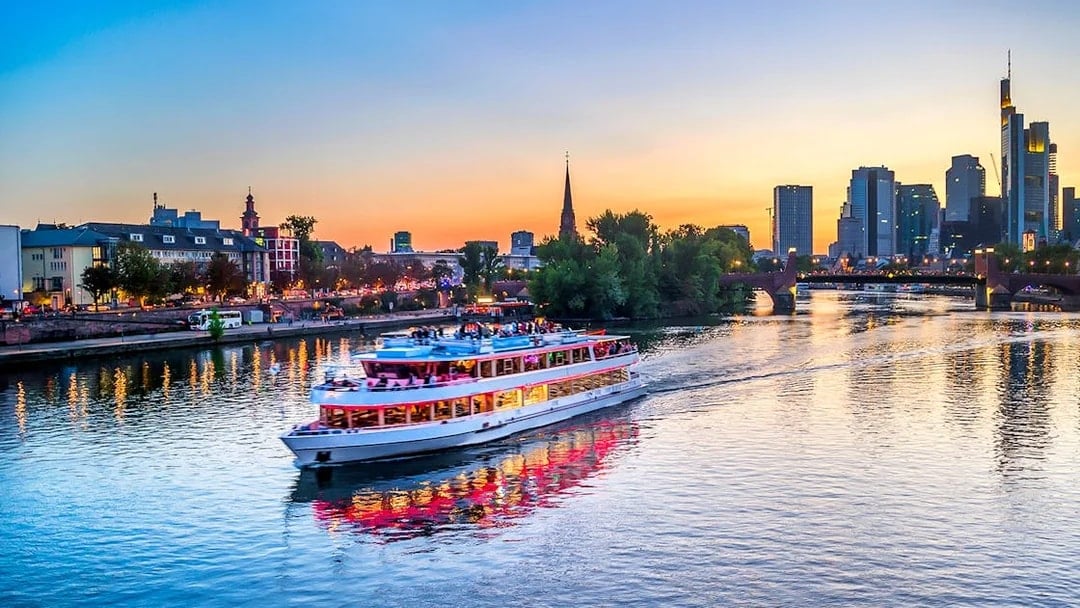 2-Hour Frankfurt Evening Skyline Cruise, Frankfurt am Main