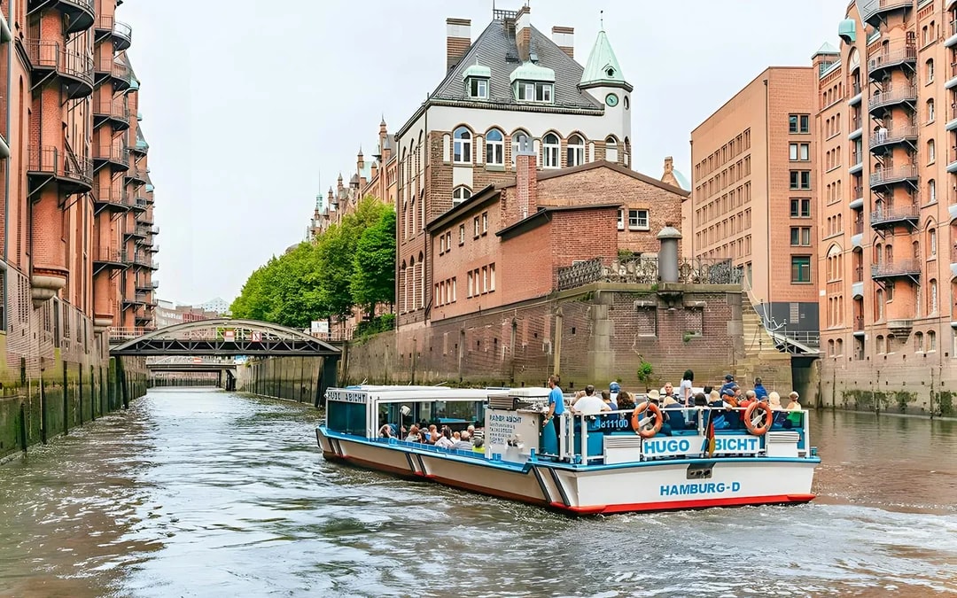2-Hour Hamburg Harbour Cruise Image 6
