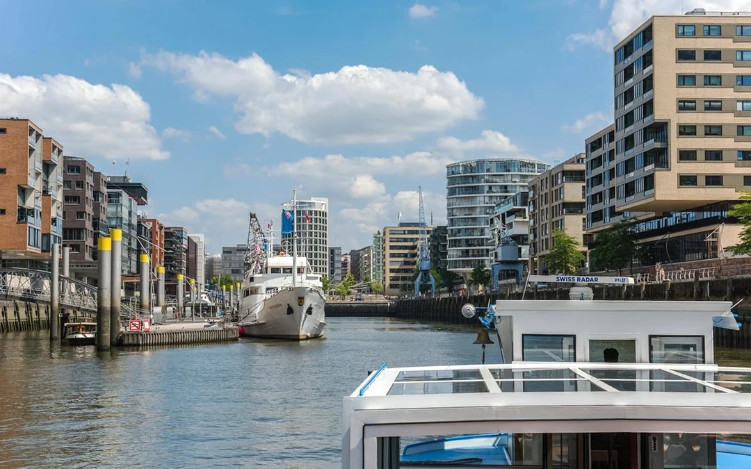 2-Hour Hamburg Harbour Cruise Image 8