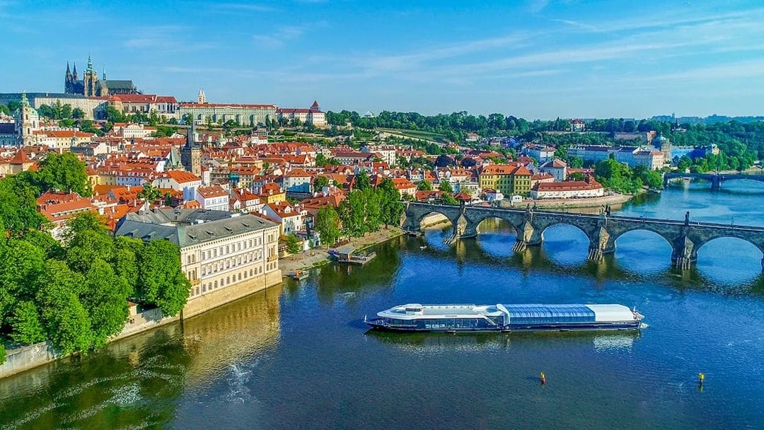 Prague 2-Hour Vltava River Sightseeing Cruise