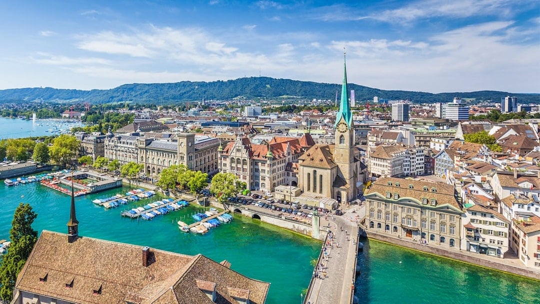 Aerial view of Zürich with Fraumünster Church and Limmat River.