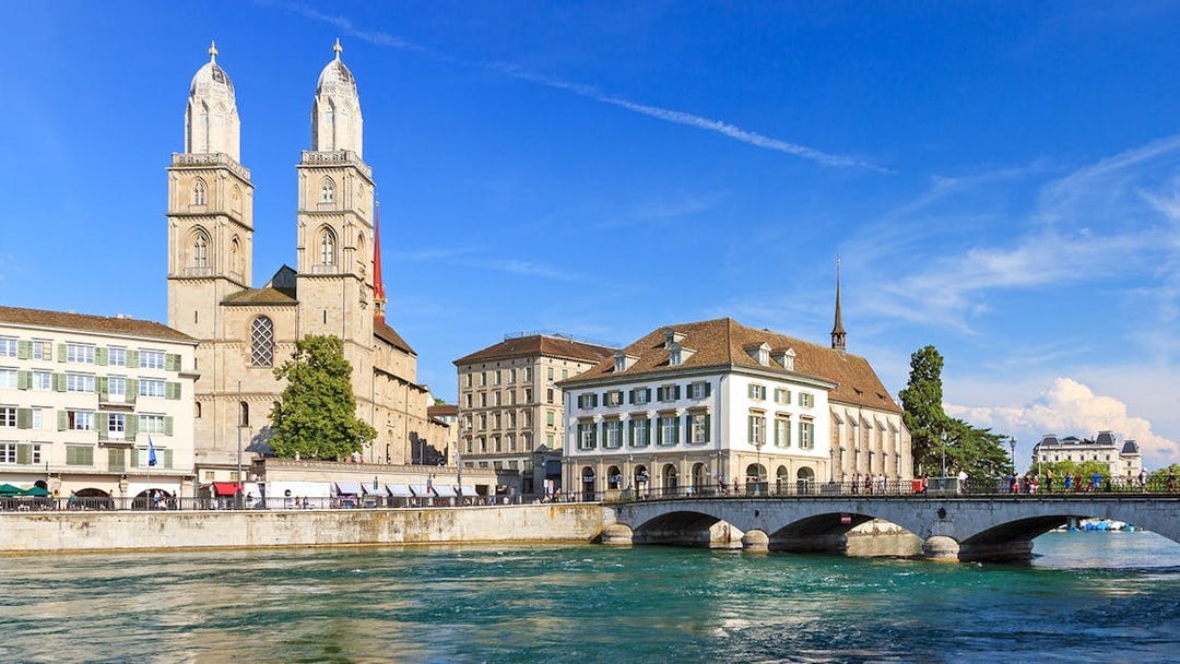Grossmünster church and Limmat River on Zürich city tour.