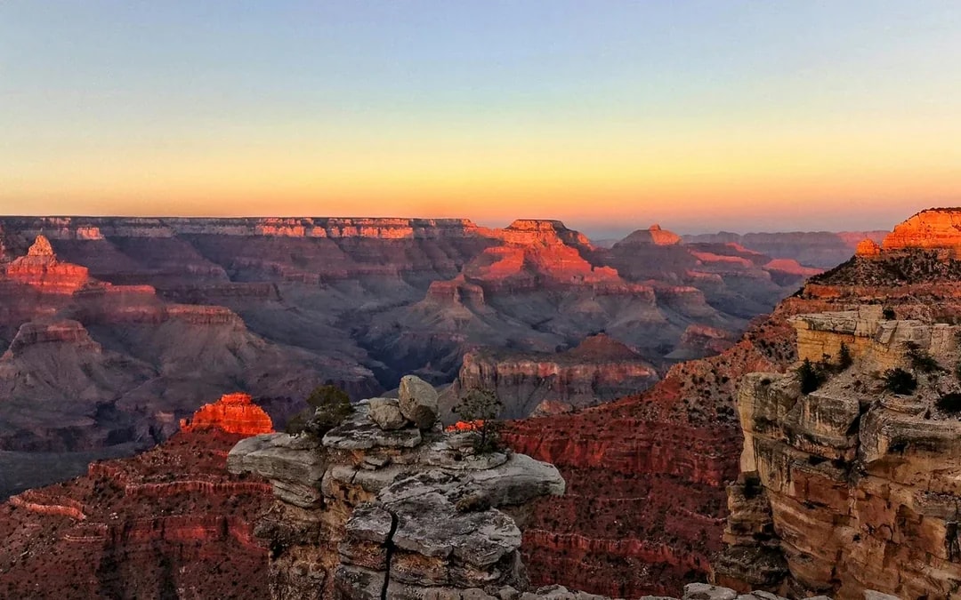 25-min Grand Canyon National Park Helicopter Tour with Optional Hummer Tour Image 6