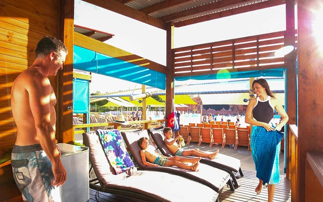 Combo: Dreamworld Gold Coast, WhiteWater World & SkyPoint Observation Deck Tickets Image 11