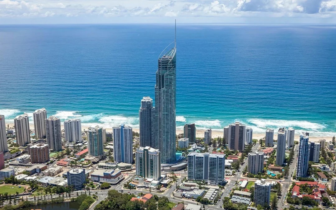 Combo: Dreamworld Gold Coast, WhiteWater World & SkyPoint Observation Deck Tickets Image 4