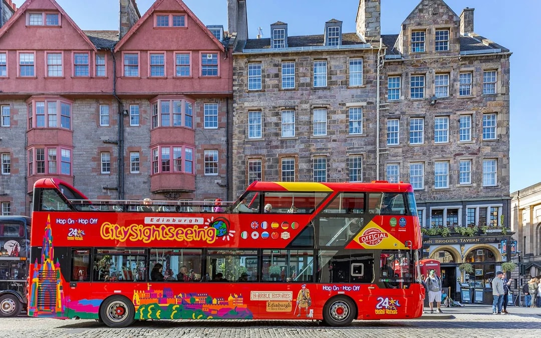 3-Route Edinburgh Hop-On Hop-Off Bus Tour Image 1