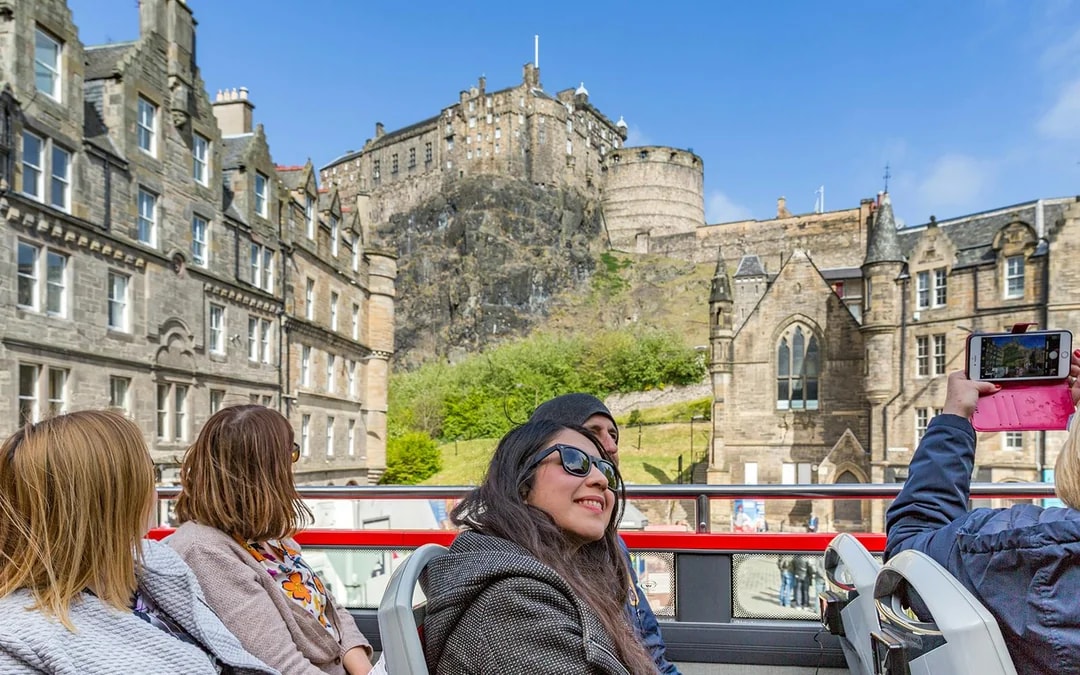 3-Route Edinburgh Hop-On Hop-Off Bus Tour Image 4