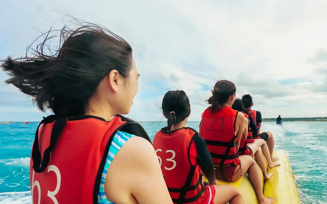 30 Minute Guided Banana Boat Ride in Dubai Image 4