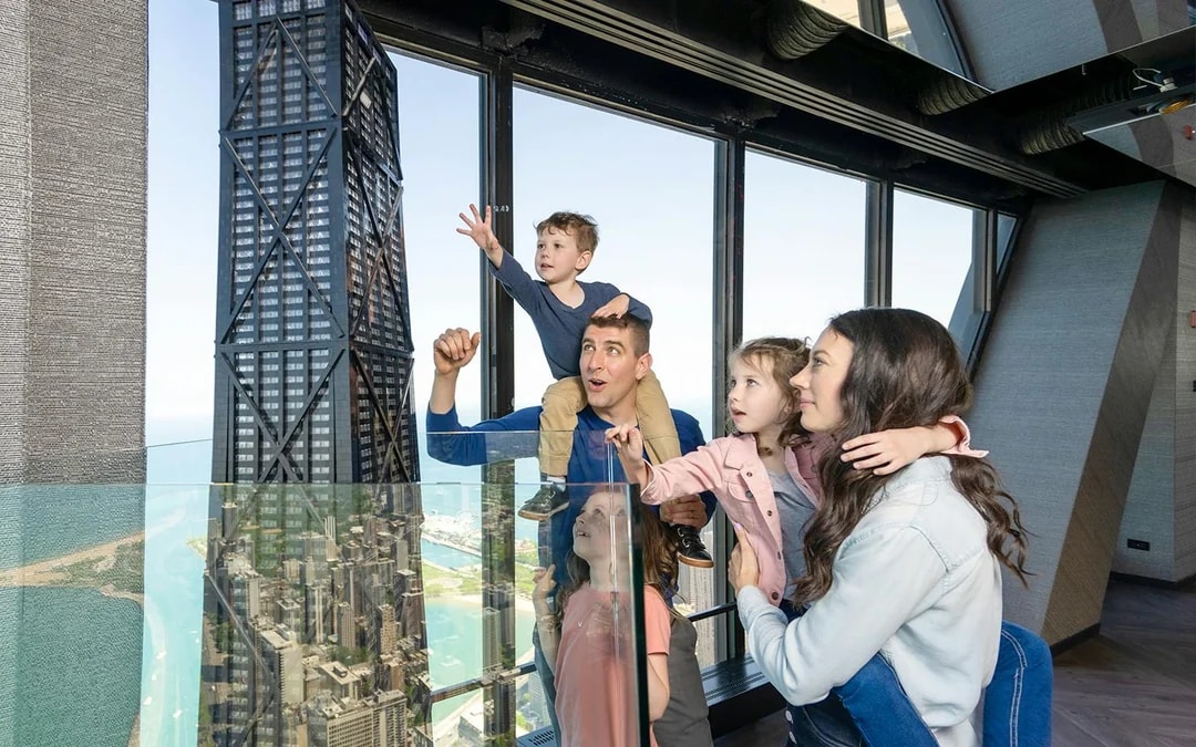 360 Chicago Observation Deck Skip-the-Line Tickets Image 2