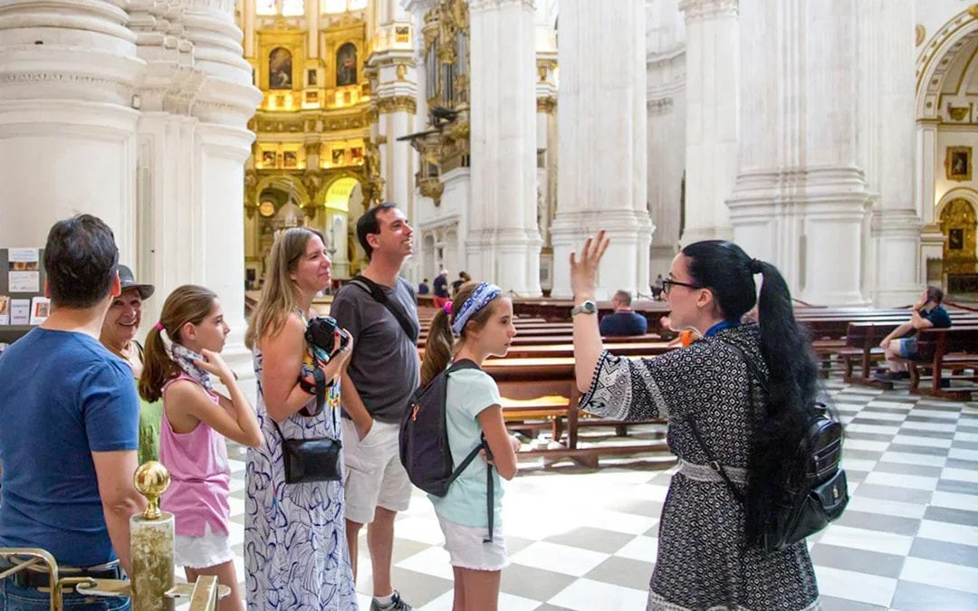 3-Hour Guided Tour of Granada: Cathedral, Royal Chapel & Silk Market Image 3