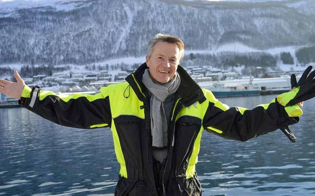 3-Hour Northern Lights Guided Tour on a Luxury Catamaran Image 8