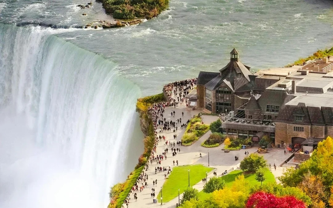 4-Hour Niagara Falls Boat Tour, Lunch & Maple Syrup Tasting Image 2