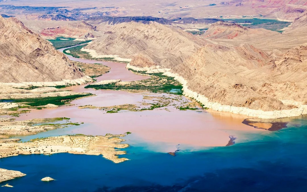40-min Las Vegas Strip and Hoover Dam Helicopter Tour Image 7