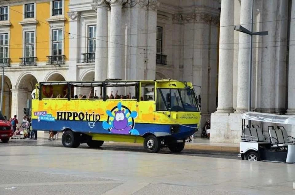 90 minutes amphibious bus guided tour in Lisbon