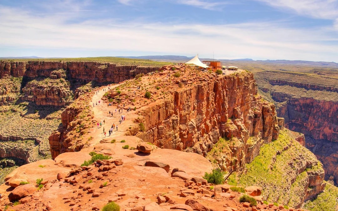 90-min Las Vegas to Grand Canyon West Helicopter Tour with Las Vegas Strip Views Image 6