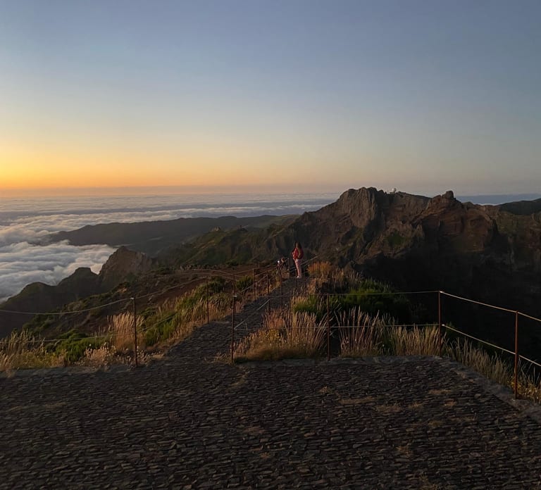 From Achada do Teixeira: One-Way Transfer to Pico do Arieiro