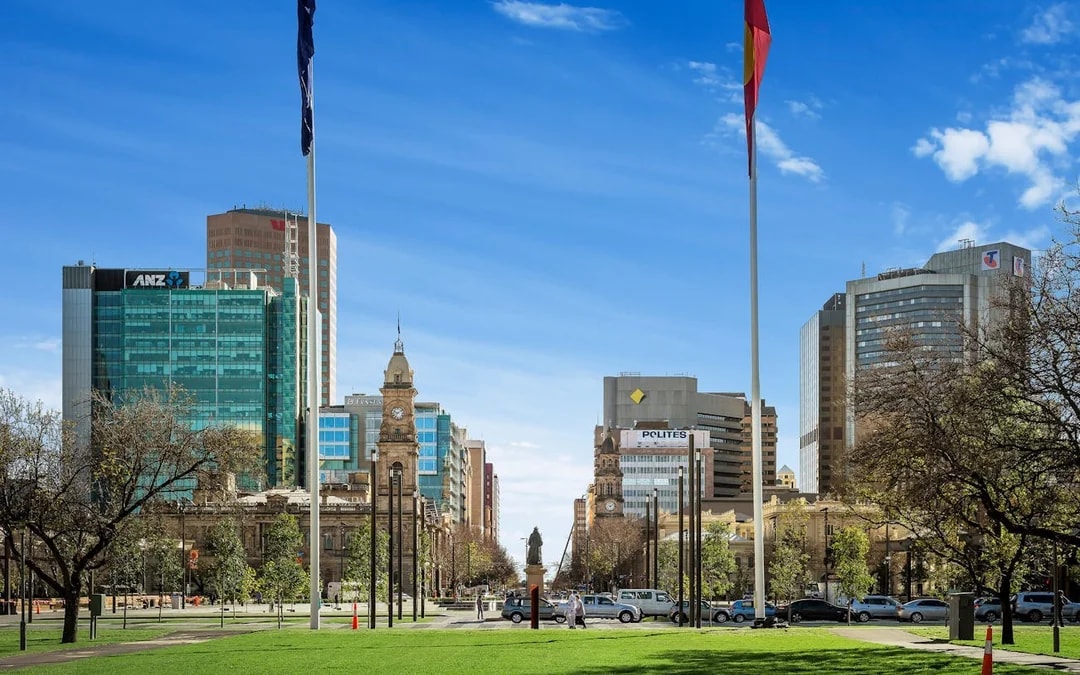 Adelaide Highlights with Wine Tasting & Coast (Full Day Tour) Image 8