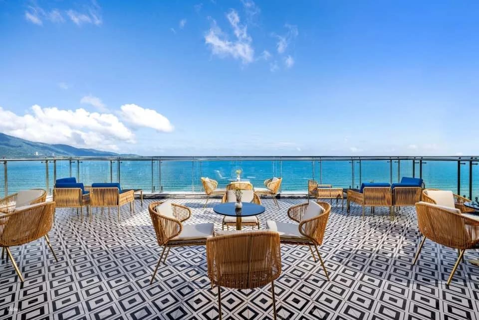 Afternoon Tea At  BlueSun Da Nang Hotel | Vietnam