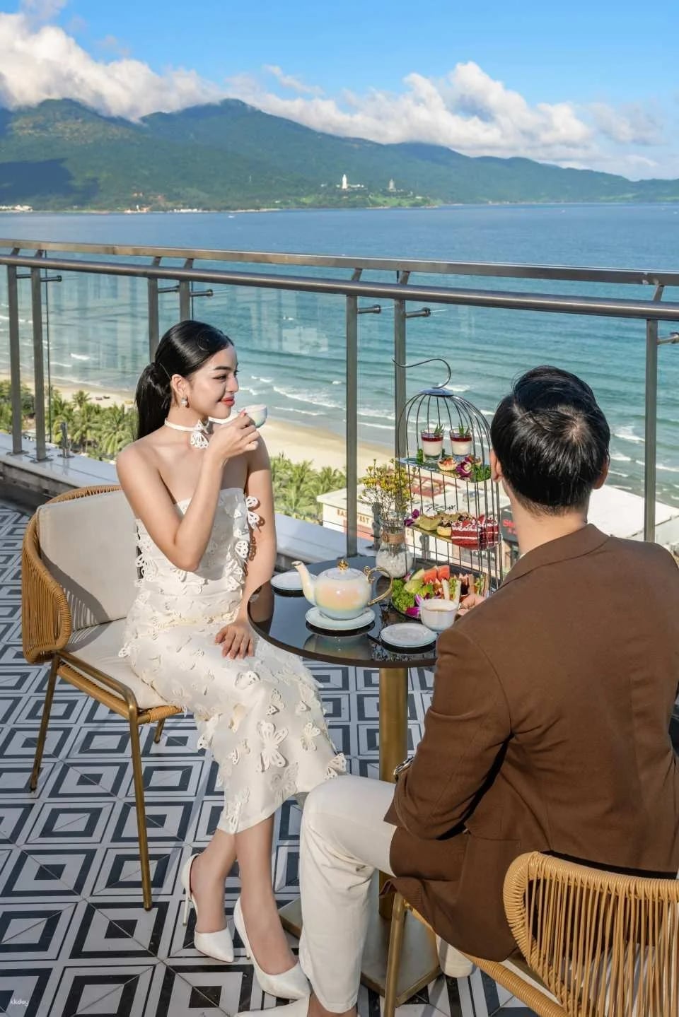 Afternoon Tea At  BlueSun Da Nang Hotel | Vietnam
