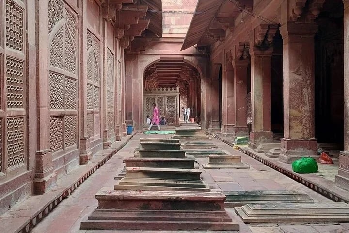 Agra: Fatehpur Sikri Skip-the-Line Ticket