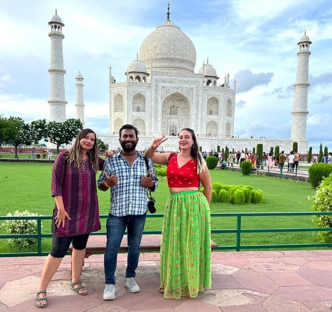 Taj Mahal Entry Ticket with Mausoleum Access for Foreigners