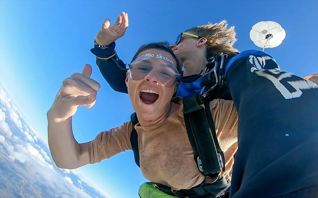 Airlie Beach Tandem Skydive with Beach Landing Image 1