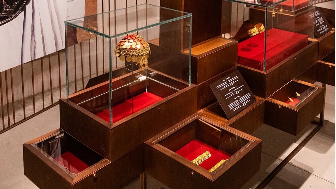 Display of traditional jewelry at Al Shindagha Museum, Dubai.