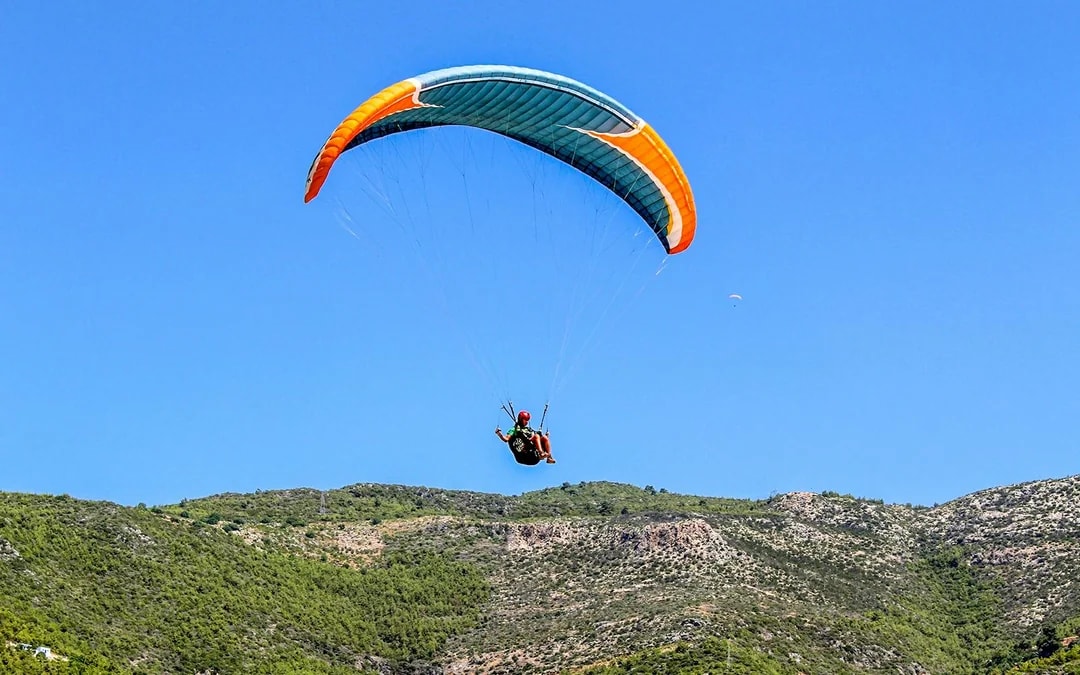 Alanya Paragliding Tour with Transfers Image 1