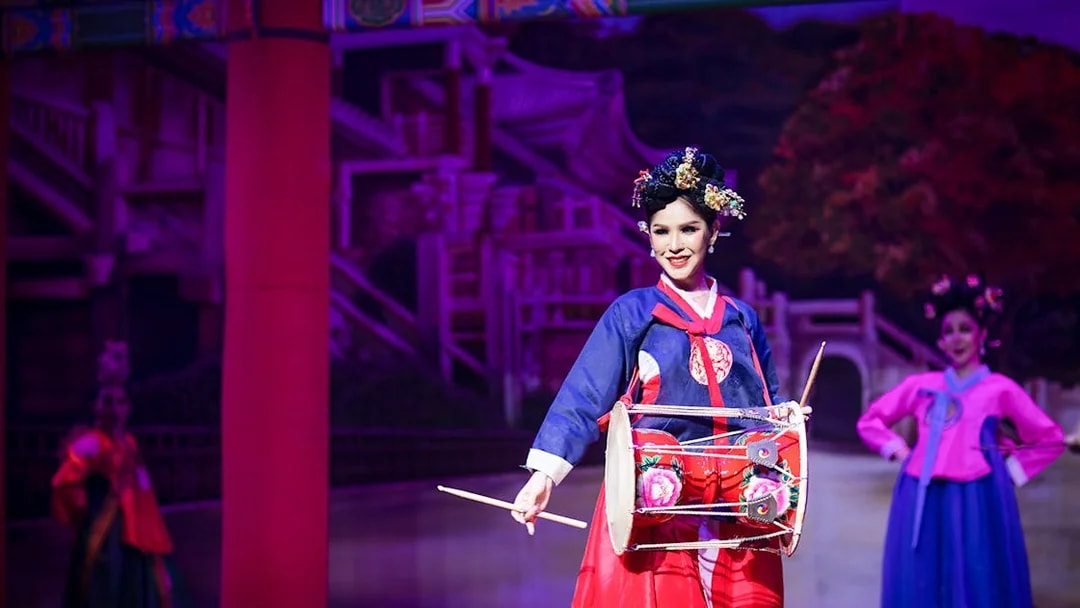 Performer in traditional costume at Alcazar Cabaret Show, Pattaya.
