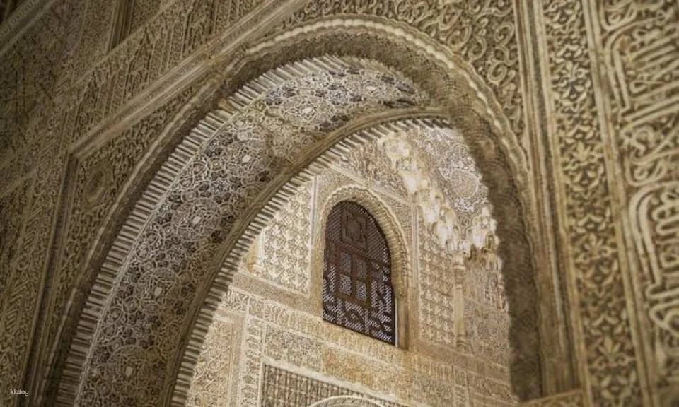 Alhambra guided tour with skip-the-line tickets