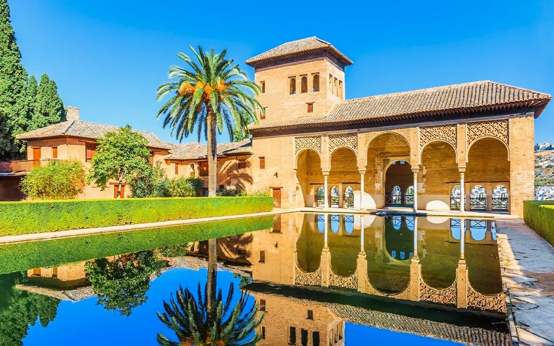 Alhambra Skip-the-Line Tickets with Audio Guide Image 6