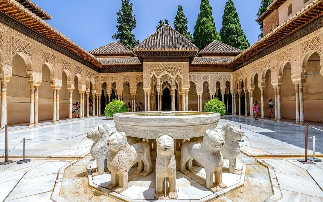 Alhambra Skip-the-Line Tickets with Audio Guide Image 7