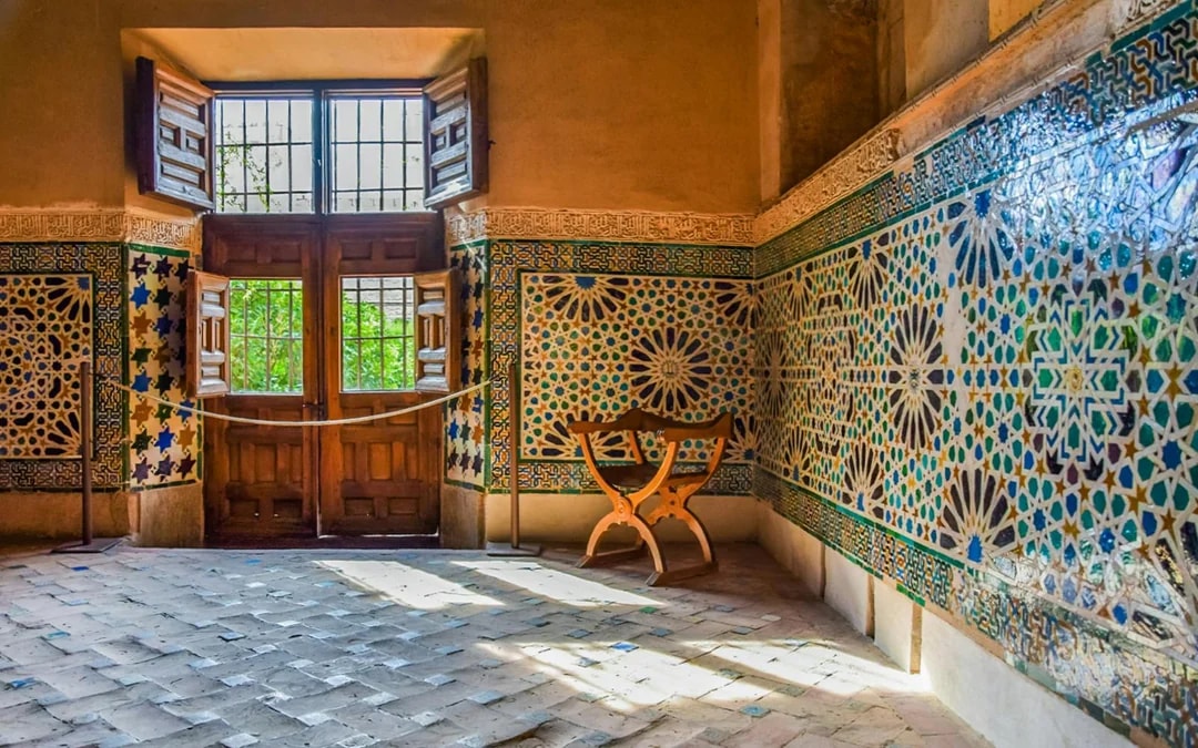 Alhambra Skip-the-Line Tickets with Audio Guide Image 12
