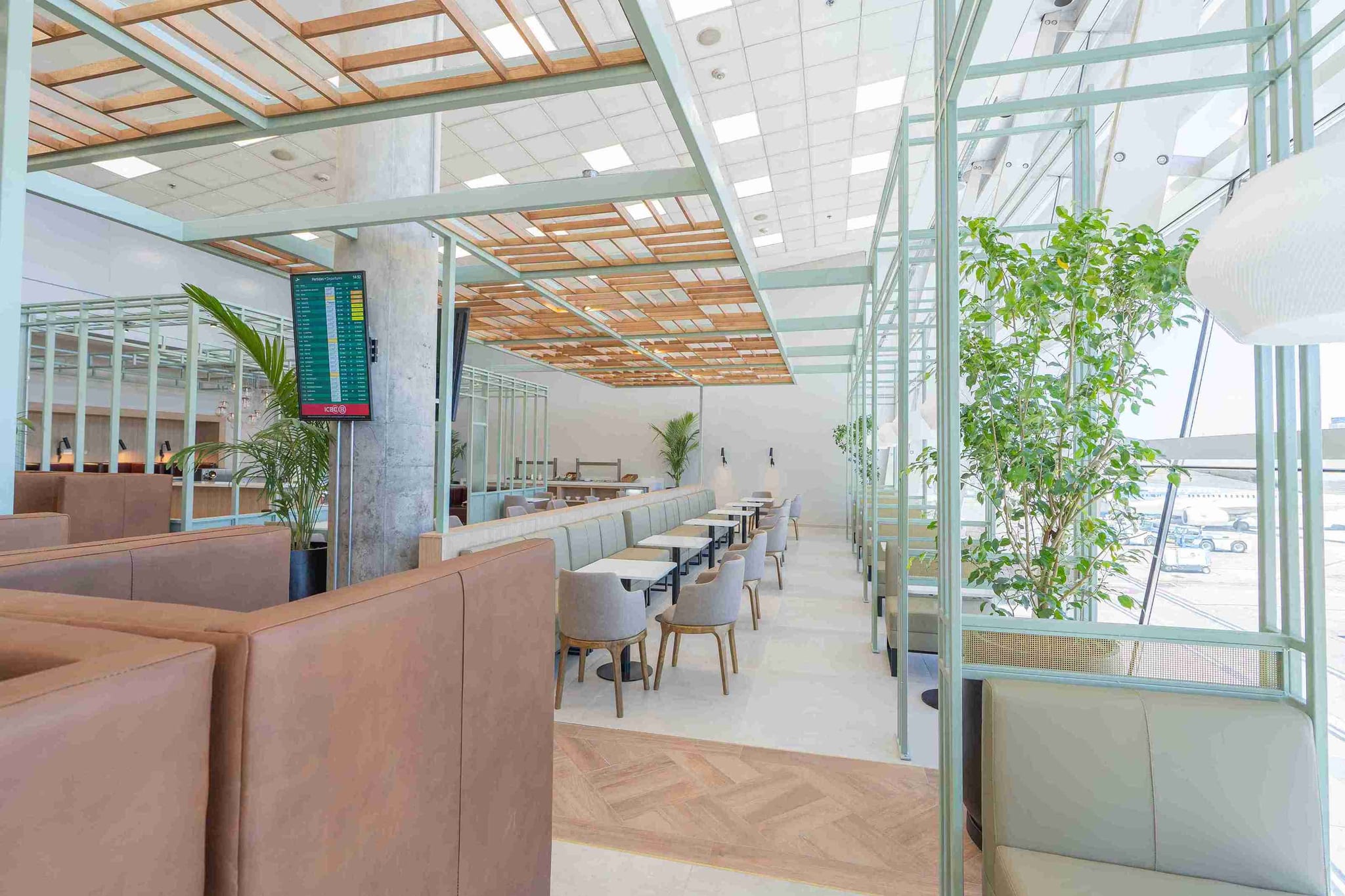 AMAE Lounge Aeroparque - Domestic Aeroparque - Jorge Newbery Airport