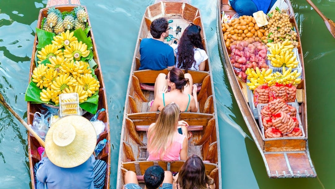 Amphawa Floating Market & Maeklong Railway Market Full-Day Guided Tour [Fri-Sun]