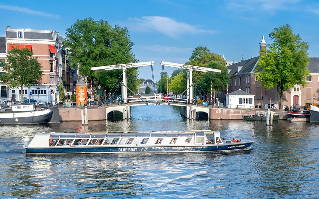 Amsterdam: 75-Min City Canal Cruise  Image 1