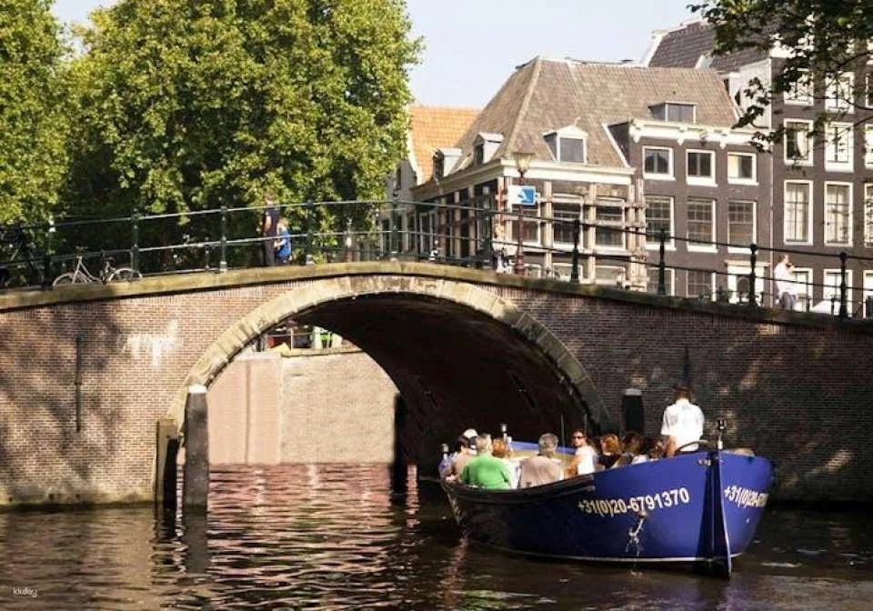 Amsterdam open boat canal cruise