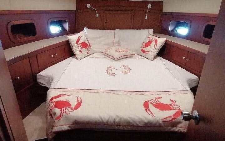 Antalya Private Luxury Yacth Tour in Kemer Image 6