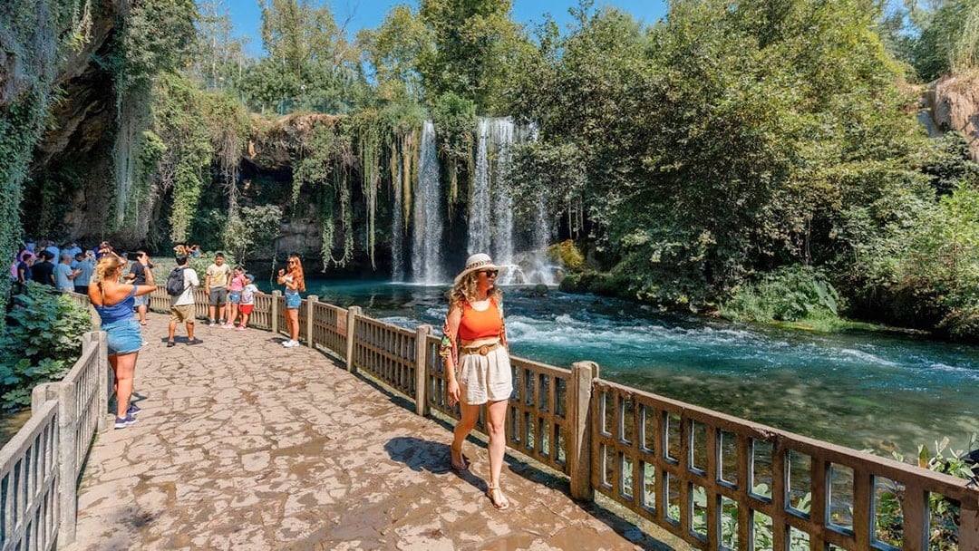 Antalya Sightseeing Tour with Boat Ride & Lunch
