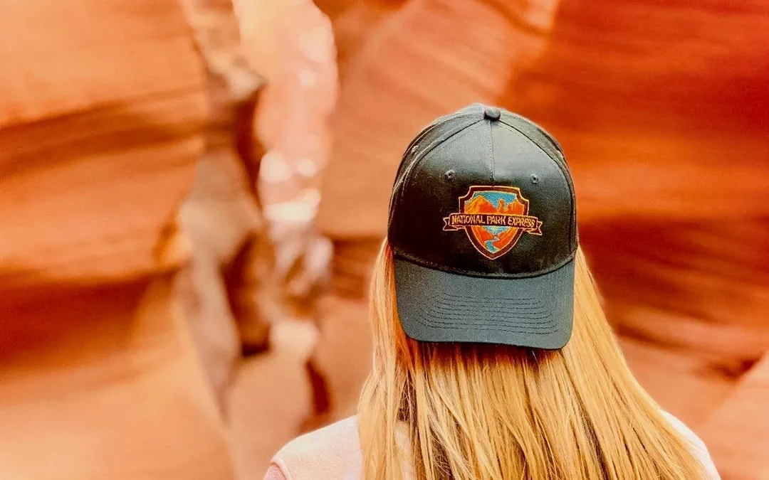 Antelope Canyon Tour with Navajo Guide Image 2