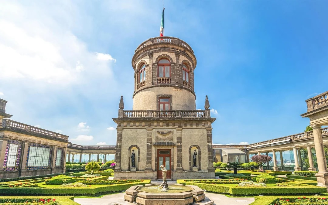 Anthropology Museum & Chapultepec Castle Guided Tour Image 7