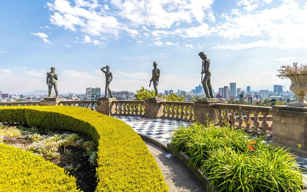 Anthropology Museum & Chapultepec Castle Guided Tour Image 10