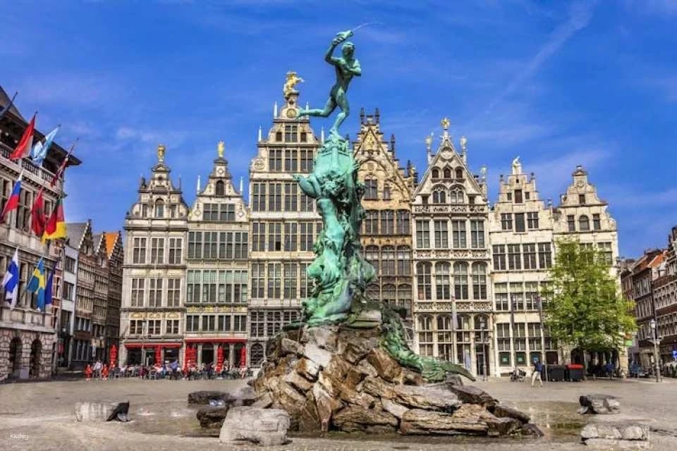 Antwerp self-guided walking tour with audio app
