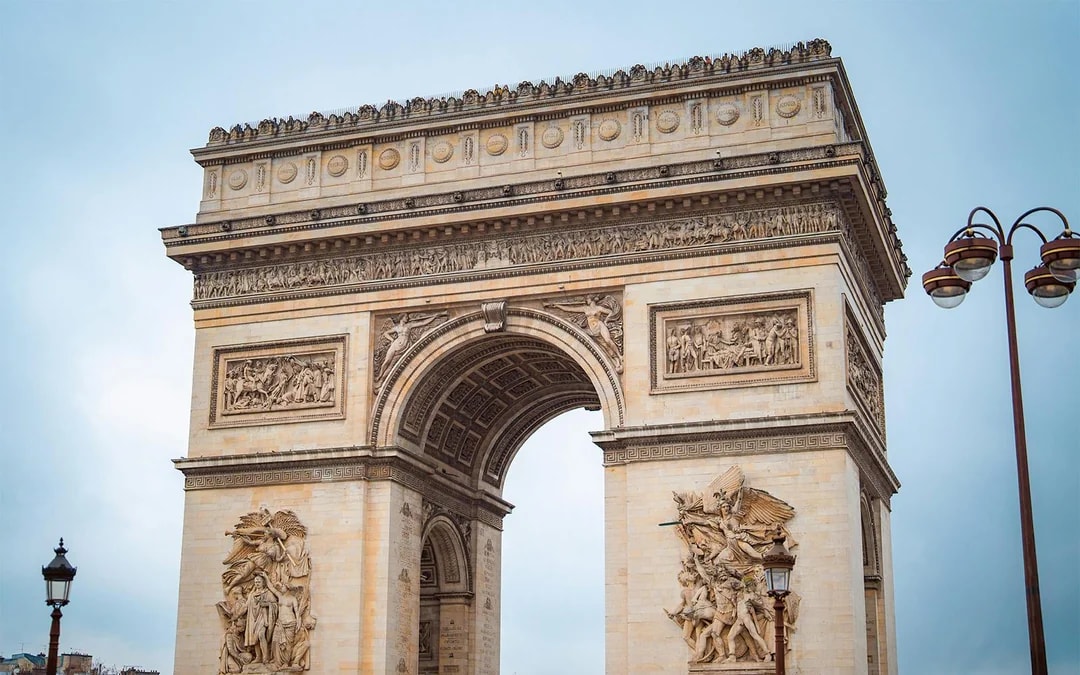 Arc de Triomphe Hosted Entry & Gourmet Macaron Tasting Image 6