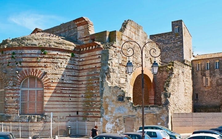 Arles Self-Guided Walking Tour via Mobile App Image 7